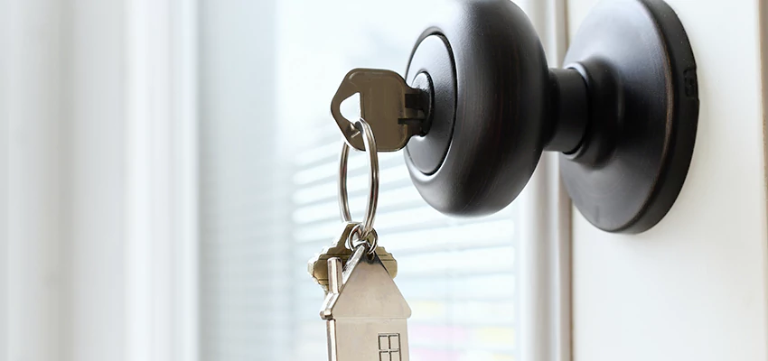 Bifold Door Knob Replacement in Wildomar, California