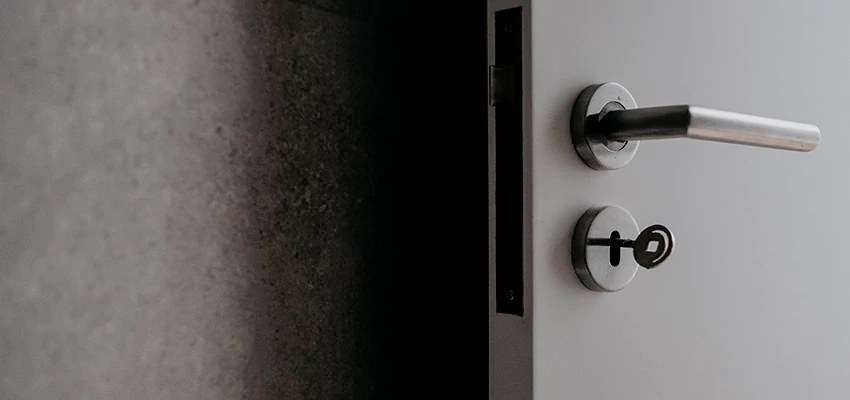 Front Door Handle Repair And Installation in Wildomar, CA